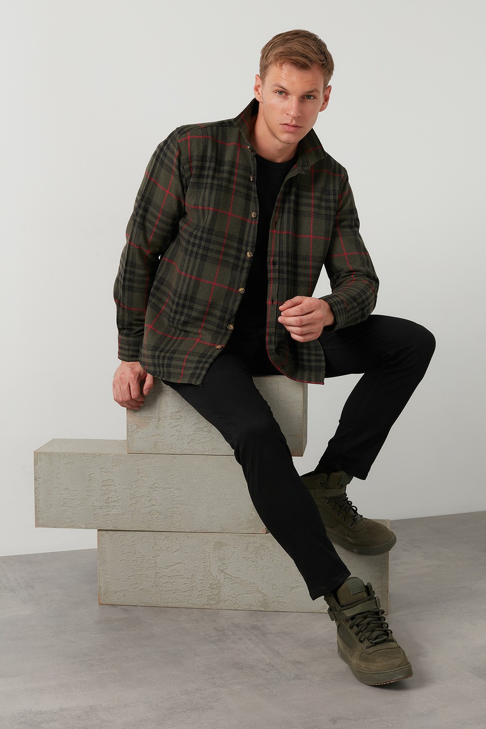 Buratti Ekoseli Uzun Kollu Slim Fit Kışlık Gömlek Erkek Gömlek CF21W112844 görsel 2