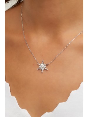 Belinda 925 Ayar Kadın Kar Tanesi Gümüş Kolye