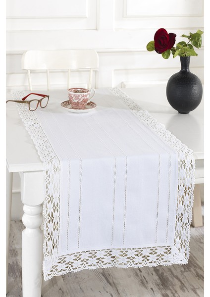 Ajurlu Dantelli Runner