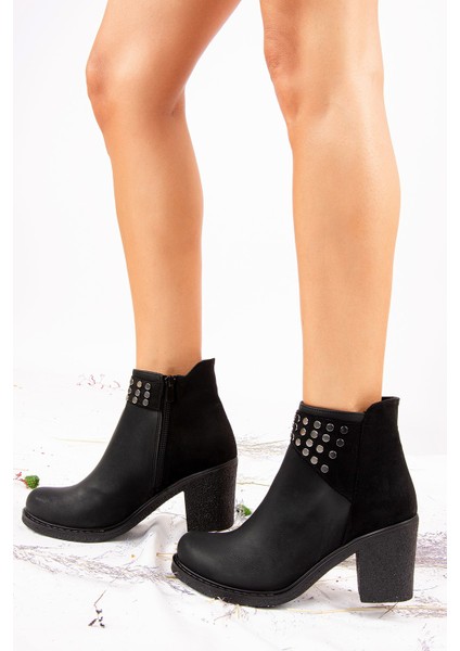 Siyah Kadın Bot J674161045