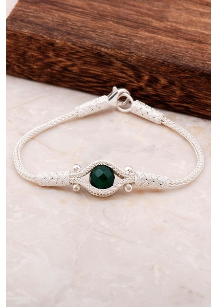 Kazaziye Işlemeli Yeşim Taşlı Gümüş Bileklik 3259