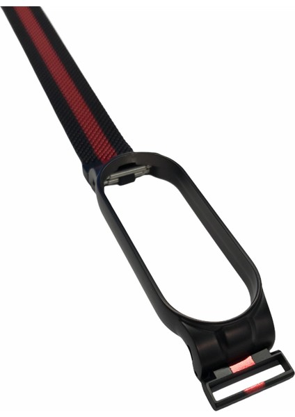 Xiaomi Mi Band 6 / Mi Band 5 Akıllı Bileklik Metal Çerçeveli Kordon Mıknatıslı Milano Loop Siyah Kırmızı fiyatları