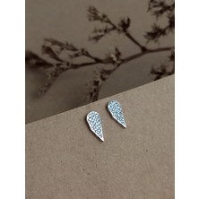 925 Ayar Gümüş Zirkon Taşlı Damla Melek Trend Çivili Kadın Küpe Yılbaşı Yeni Yıl Hediye