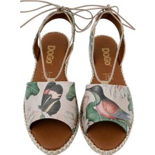 Kadın Vegan Deri Bej Bağcıklı Sandalet - Wings to Fly Tasarım