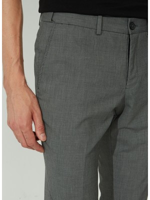 Altınyıldız Classics Normal Bel Dar Paça Slim Fit Gri - Siyah Erkek Pantolon 4A0123200027