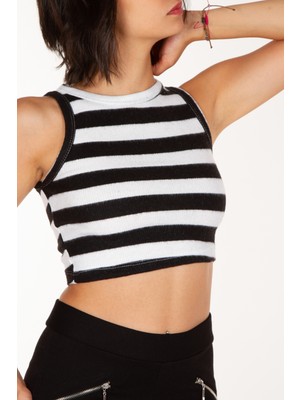 Mubiano Çizgili Renk Bloklu Siyah Triko Crop Bluz