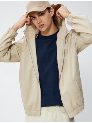 Koton Kot Ceket Kolej İşlemeli Kapşonlu Fermuarlı Cep Detaylı