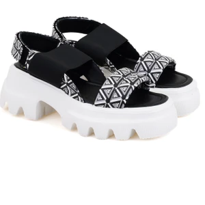 Madalyn Siyah Kadın Monogram Desenli Dolgu Topuklu Sandalet