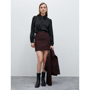 Mini Etek Suni Deri Detaylı