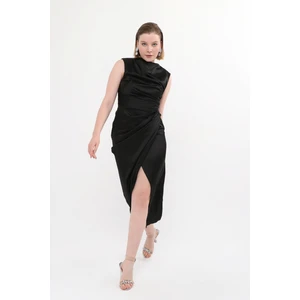 Kutas Fashion Dökümlü Yaka Saten Abiye Elbise