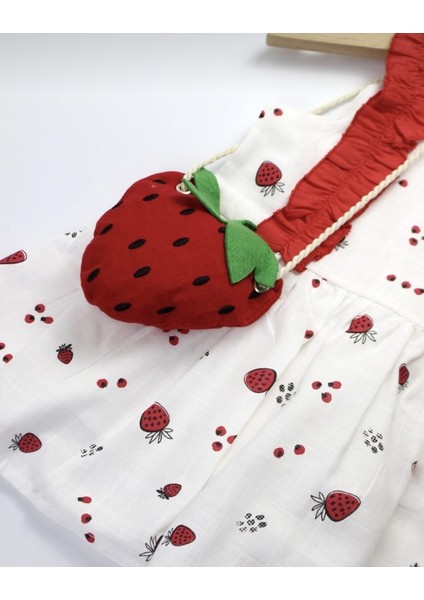 Kız Bebek Keten Fırfır Askılı Çilek Model Elbise ve Sahte Çilek Modelli Çanta Takımı