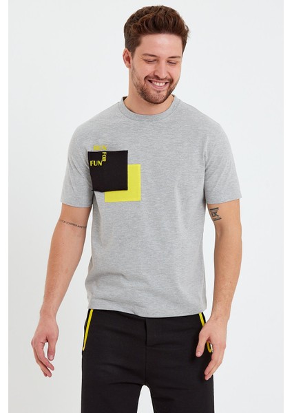 Erkek Run For Fun Cep Detaylı T-Shirt