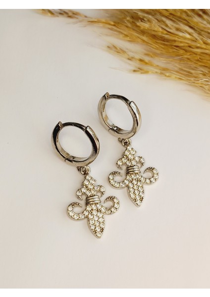 925 Ayar Gümüş Zirkon Taşlı Sallantılı Lotus Model Trend Kadın Küpe Yılbaşı Yeni Yıl Hediye