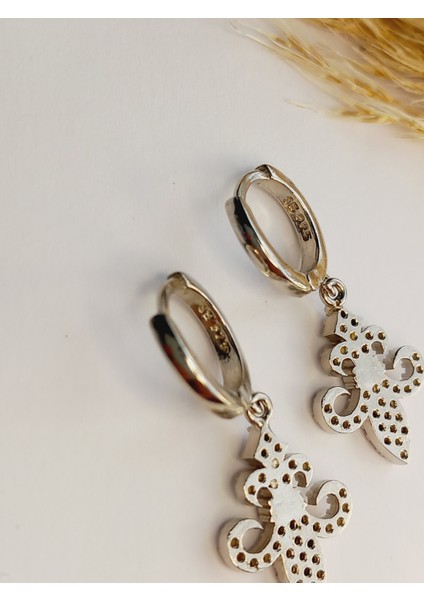 925 Ayar Gümüş Zirkon Taşlı Sallantılı Lotus Model Trend Kadın Küpe Yılbaşı Yeni Yıl Hediye modelleri