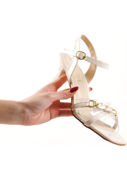 Kadın Ince Topuklu Sandalet TR150Y10C fiyatları