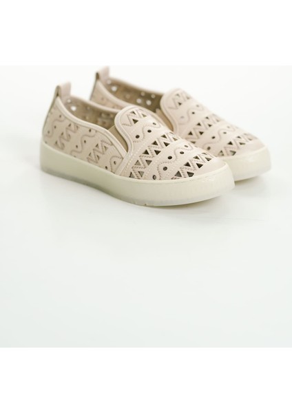 Günlük Kadın Ayakkabı TR007Y03D modelleri