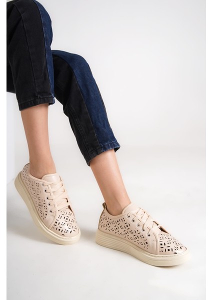 Günlük Kadın Ayakkabı TR007Y05D modelleri