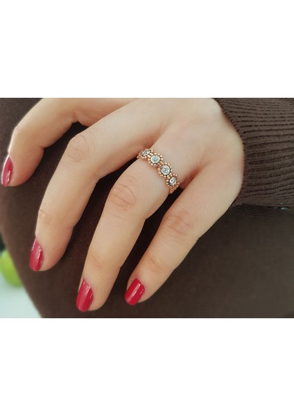 G Renk 0,35 Karat 5 Taşlı Pırlanta Vintage Yüzük 0423R0142 fırsatları