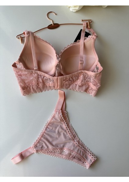 Intive Lingerie Serpme Parlak Taş Detaylı Yumuşak Dantel Push-Up Sütyen Takım