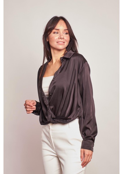 Likrasız Saten Kumaş Yakalı Önü Pileli Uzun Kol Gömlek-Siyah fiyatları