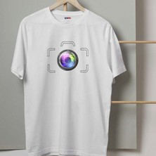 Mor Mürekkep Fotoğraf Makine Çerçeveli Tasarım Baskılı Kadın Tshirt