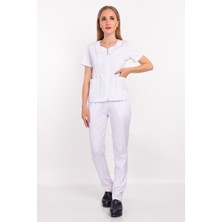 Nur Medikal Giyim Beyaz Renk Lily Model Fermuarlı Soft Likra Doktor, Hemşire Cerrahi Üniforma Takım