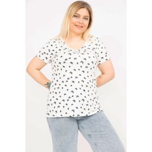 Şans Kadın Beyaz Büyük Beden Ön Pat Düğmeli Kısa Kollu Bluz 65N35788