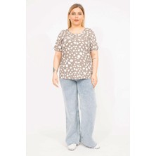 Şans Kadın Vizon Büyük Beden Pamuklu Kumaş Ön Pat Düğmeli Bluz 65N35792