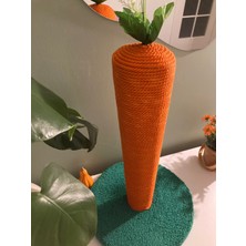 Havuç Figürlü Kedi Tırmalama Tahtası 50 cm