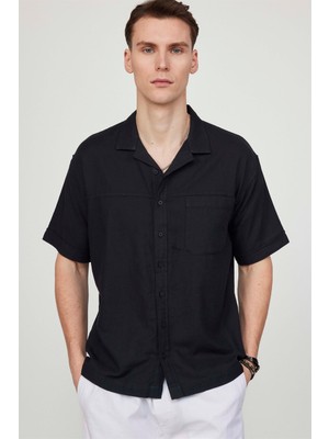 Tudors Relax Fit Yandan Yırtmaçlı Apaj Yaka Keten Efekt Siyah Gömlek
