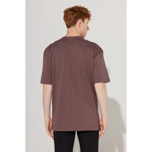 Altınyıldız Classics Erkek Mürdüm Oversize Fit Geniş Kesim Bisiklet Yaka %100 Pamuk Cepli Tişört