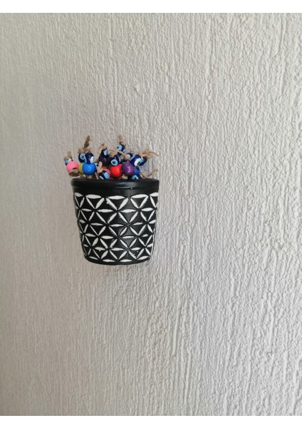 Siyah Renkli Boncuklu Yarım Saksı Duvar Balkon Kapı Süsü