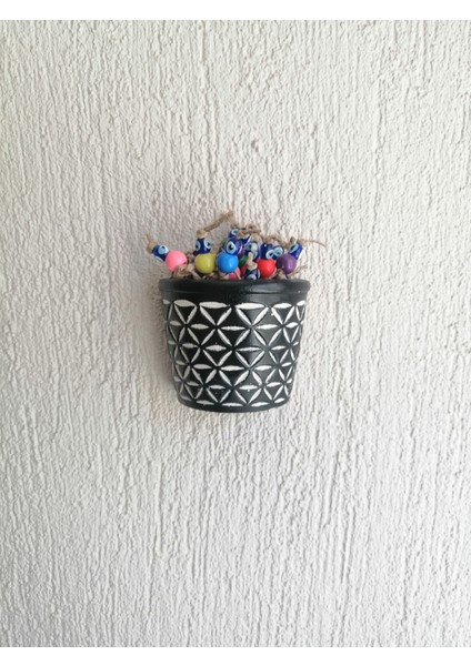 Siyah Renkli Boncuklu Yarım Saksı Duvar Balkon Kapı Süsü