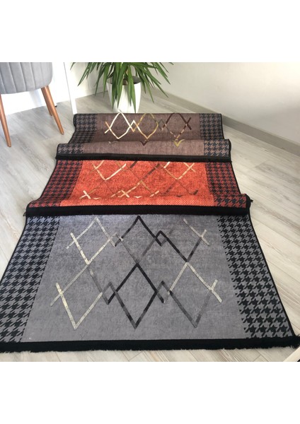 Kahverengi Kaz Ayağı Bordürlü Dekoratif Kilim