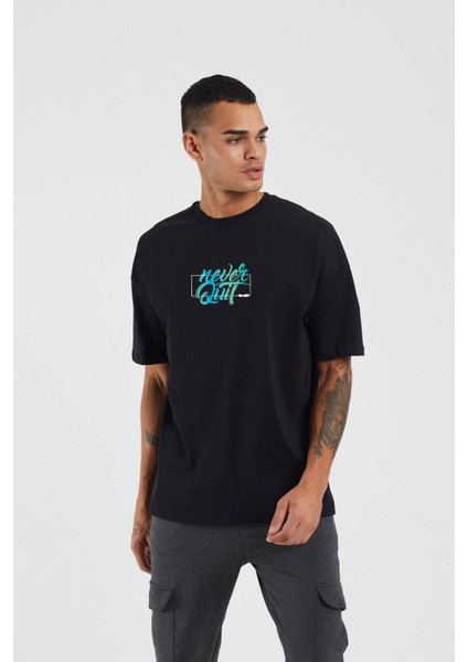 Unisex Never Quit Baskılı Siyah Oversize T-Shirt fiyatları