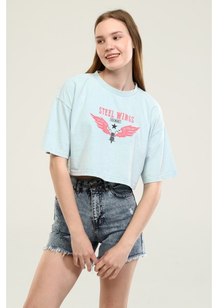 Buz Mavisi Baskı Detaylı Crop T-Shirt