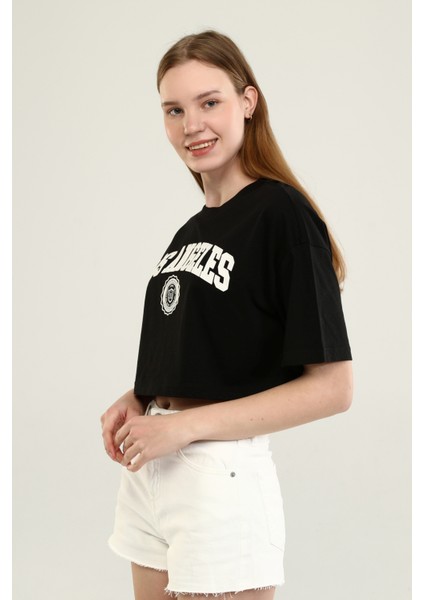Siyah Baskı Detaylı Crop T-Shirt