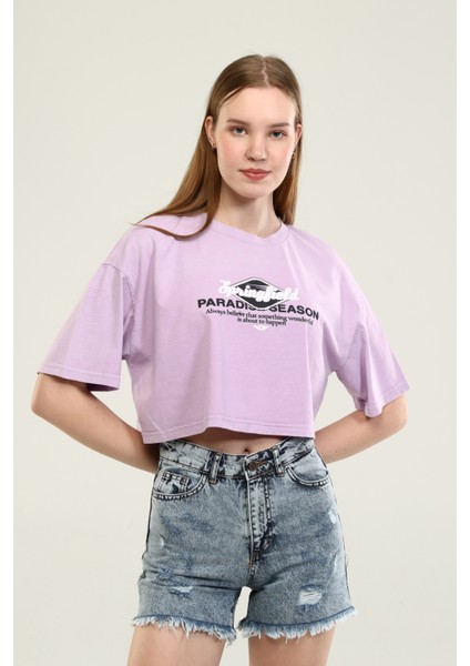 Lila Baskı Detaylı Crop T-Shirt