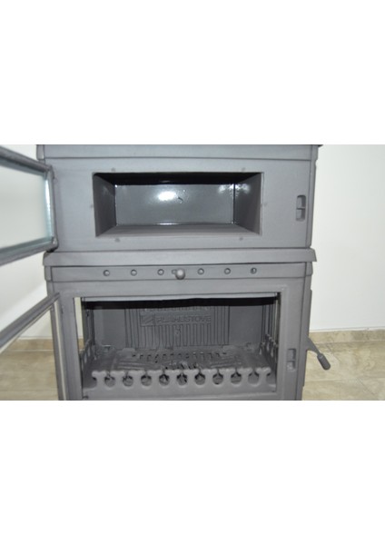 Flame Stove FS-045YK Retro Lux Dık 3 Camlı Yan Kapaklı Kuzineli Döküm Soba