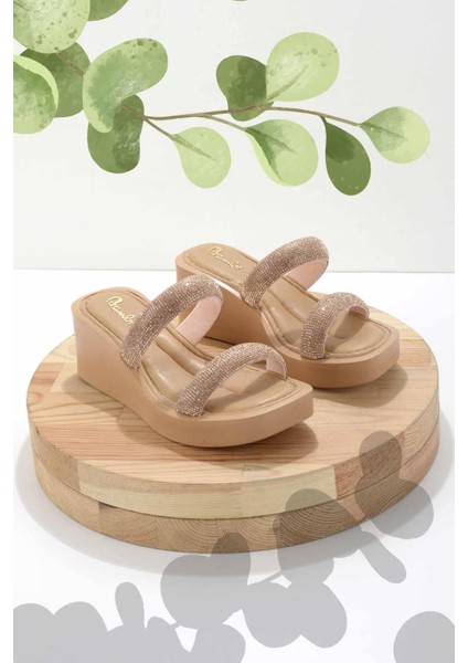 Kadın Terlik Suni Deri Yüksek Dolgu Topuklu Taşlı Günlük Kullanım İçin