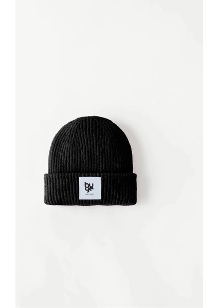 Huge Beanie Big Tag Black