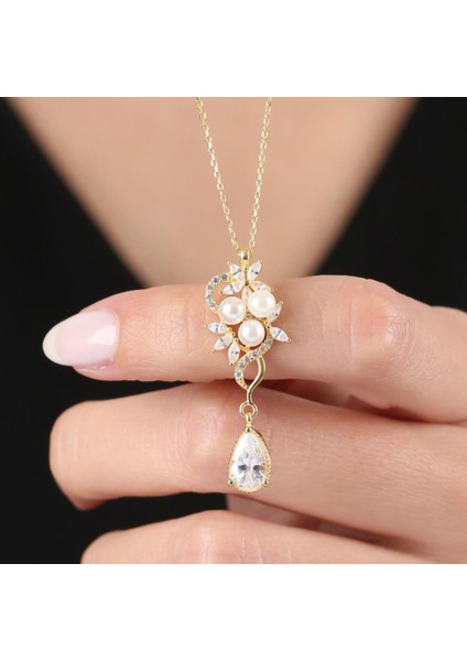 Pırlanta Montür Işıltılı Asil Inciler Gold Renk Flowers Gümüş Kolye