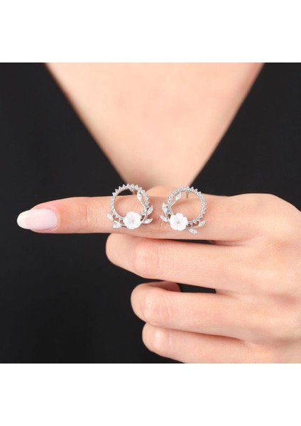 Pırlanta Montür Işıltılı Manolya Çiçeği Tacı Flowers Gümüş Küpe fiyatları