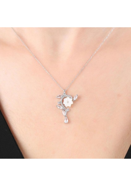 Manolya Çiçeği Işıltılı Kristal Yansıması Flowers Gümüş Kolye fiyatları