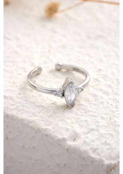 925 Ayar Gümüş Zirkon Taşlı Baget Yüzük - Silver