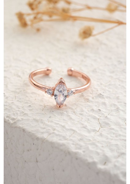 925 Ayar Gümüş Zirkon Taşlı Baget Yüzük - Rose