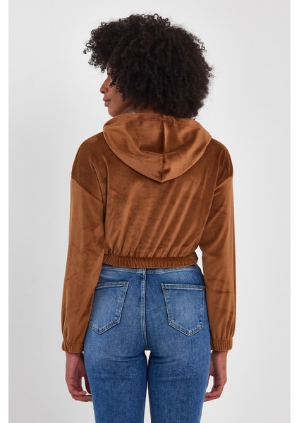 Kadife Kumaş Kapşonlu Uzun Kollu Crop Sweat modelleri