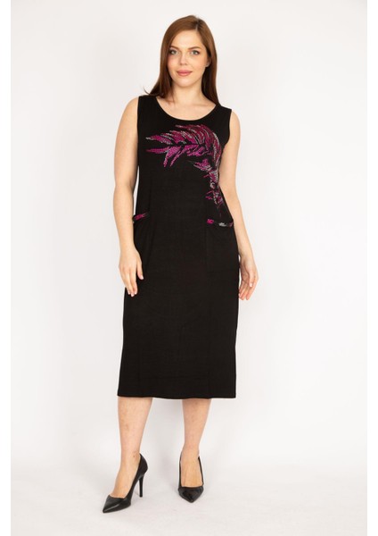 Kadın Siyah Büyük Beden Taş Detaylı Ön Cepli Elbise fiyatları