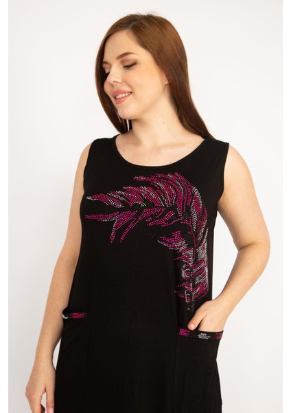 Kadın Siyah Büyük Beden Taş Detaylı Ön Cepli Elbise fırsatları