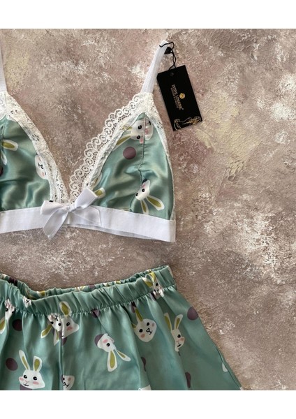 Kadın Tavşan Desen Detaylı Yazlık Saten Bralet Şort Takım indirimleri